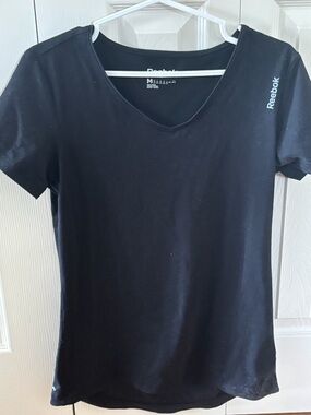 Reebok Black Short Sleeve V‑Neck Performance Tee